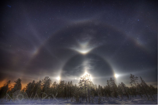 Halo autour de la Lune et Paraselene