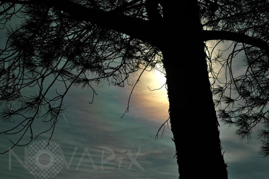 Couronne colorée autour du Soleil