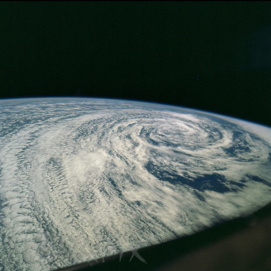 Cyclone seen from space -10/2000