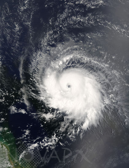 Ouragan Ivan vu par le satellite Terra 09/2004