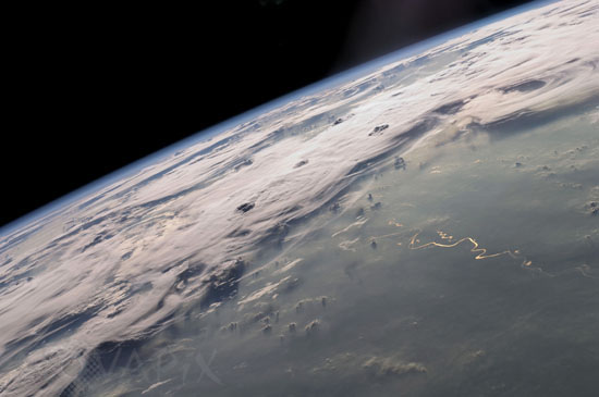 Terre: nuages et atmosphère