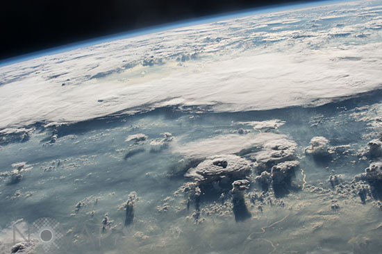 Cumulonimbus vus de l'espace