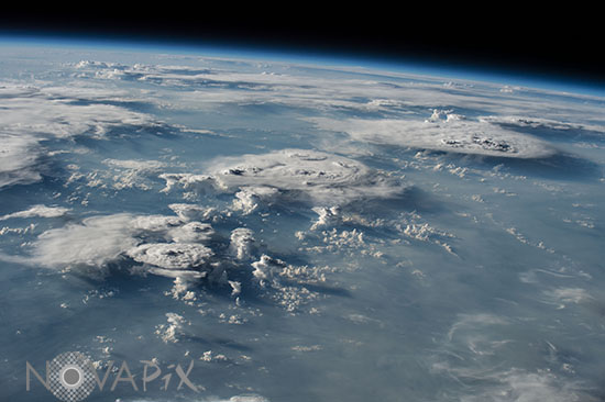 Terre: nuages et atmosphère