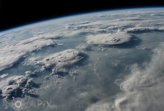 Terre: nuages et atmosphère