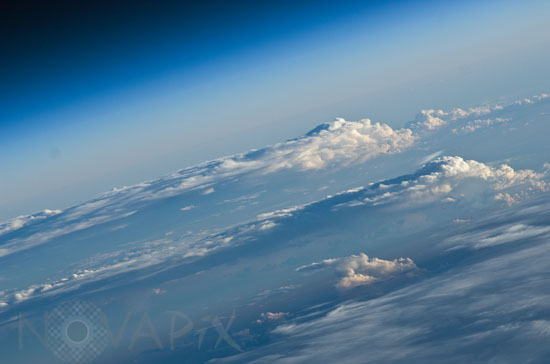 Nuages et atmosphère vus depuis l'espace