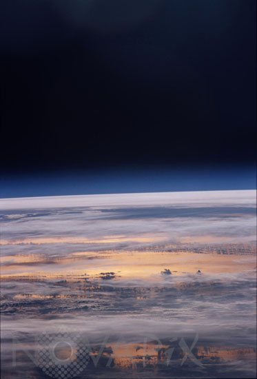 Nuages et atmosphère vus depuis la navette spatiale Columbia