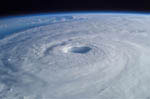 Ouragan Isabel vu par la station spatiale internationale. 09/2003