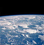 Cumulus et altocumulus vus depuis Apollo 7. 10/1968