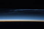 Atmosphère de la Terre et nuages noctiluques