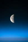 La Lune au-dessus de l'atmosphère terrestre