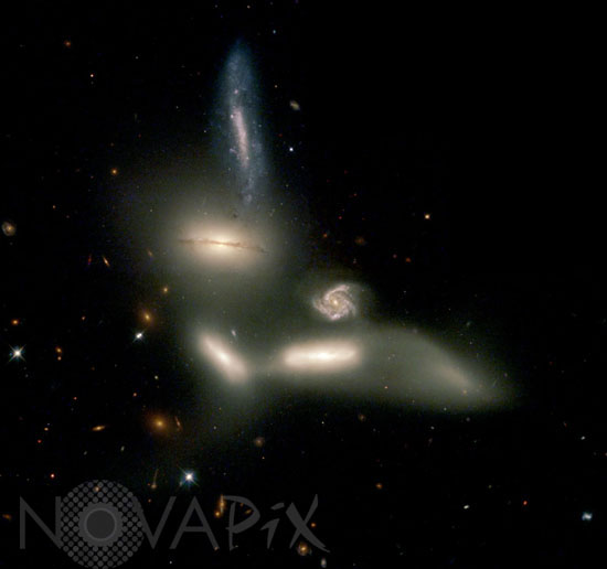 Groupe de galaxies Sextet de Seyfert dans le Serpent