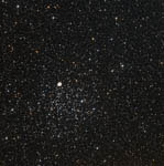 Amas ouvert M46 et nébuleuse planétaire NGC 2438 dans la Poupe