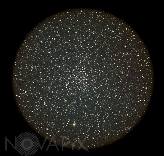 Amas ouvert M46 et nébuleuse planétaire NGC 2438 dans la Poupe