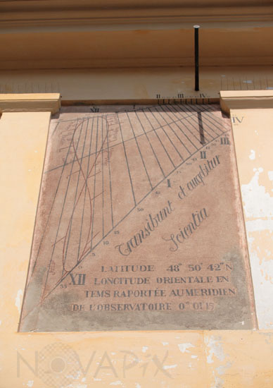 Cadran solaire de Cuvier (Paris 6ème)
