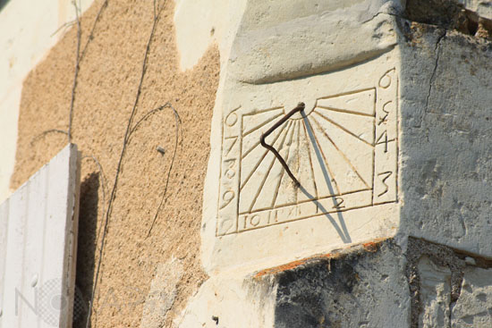 Cadran solaire vertical