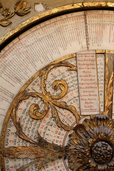 Horloge astronomique de Lyon - Almanach ecclésiastique