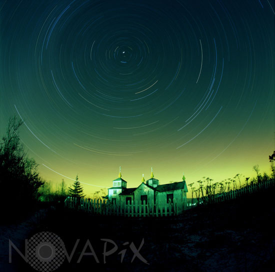 Circumpolar and Aurora borealis 04/2001