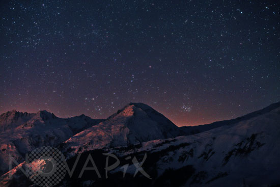 Ciel étoilé au-dessus des Alpes