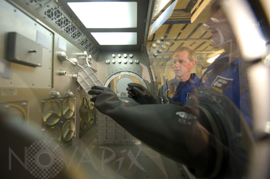 Entrainement d'astronautes au centre des astronautes europeens (EAC)