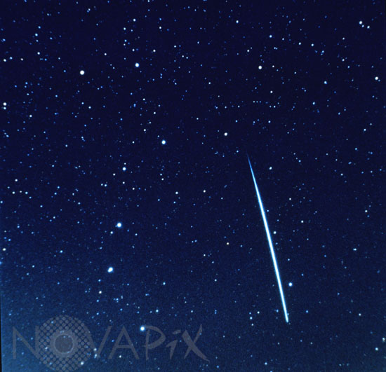 Meteor and constellation of Ursa Major