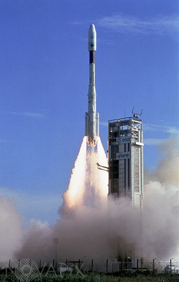 1er vol de la fusée Ariane IV 06-1988