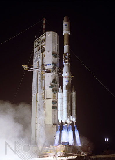Ariane 4 lifts off. 09/2002