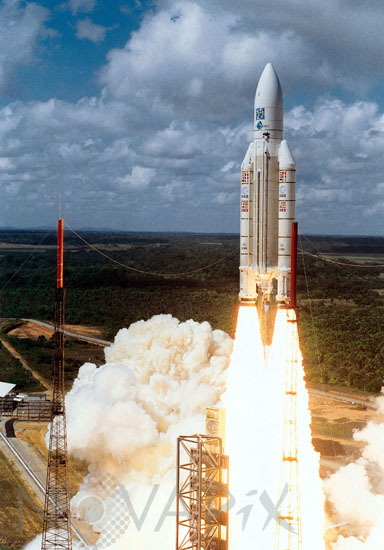 Décollage de la fusée Ariane 5. 12/1999