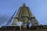 Fusée Ariane 5 sur son pas de tir. 02/2005