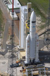 Fusée Ariane 5 ECA arrive sur son pas de tir. 05/2009