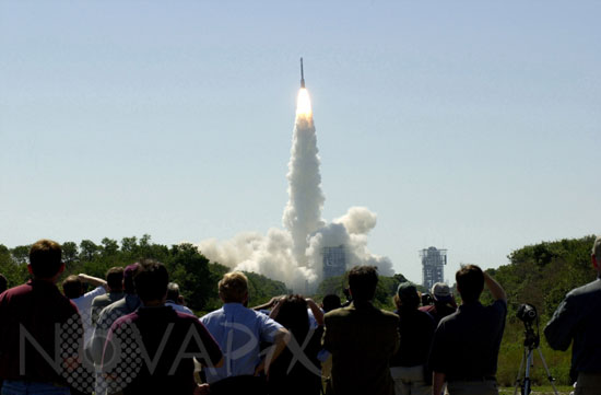 Décollage de la fusée Delta II. 04/2001