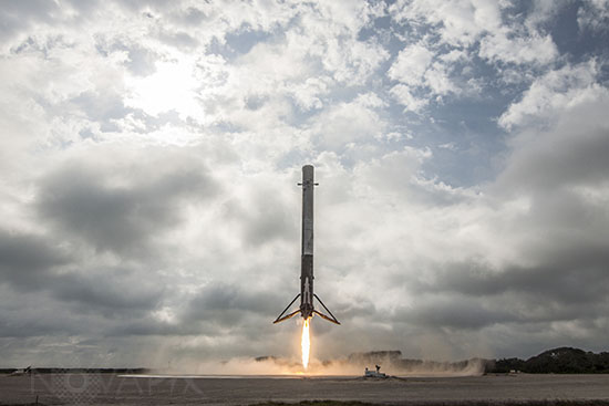 Atterrissage de la fusée Falcon 9 - 02/2017