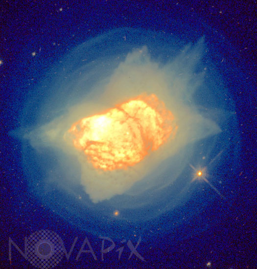 Nébuleuse planétaire NGC 7027 dans le Cygne