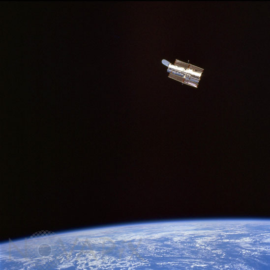 Télescope spatial Hubble: 3e mission d'entretien 12/1999