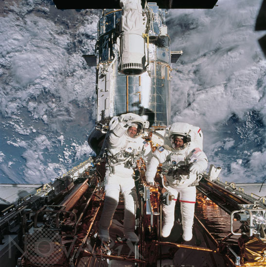 Télescope spatial Hubble: 4e mission d'entretien. 03/2002