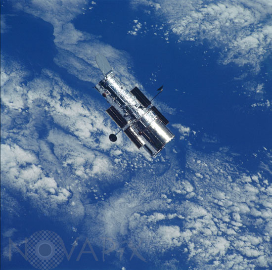 Télescope spatial Hubble: fin de la 4e mission d'entretien. 03/2002