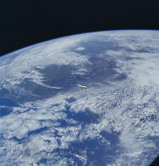 Télescope spatial Hubble: fin de la 4e mission d'entretien. 03/2002