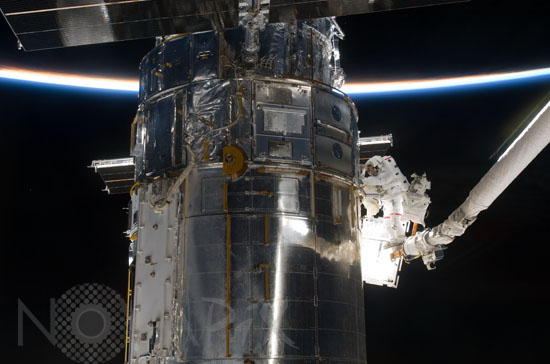 Hubble space telescope: fourth repair mission 05/2009