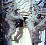 Télescope spatial Hubble: 3e mission d'entretien 12/1999